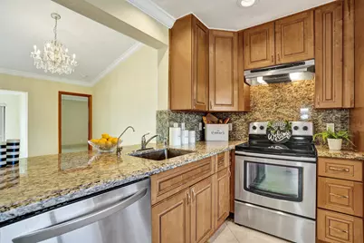 2105 SW 17th Circle, Deerfield Beach, FL 33442 - Photo 8