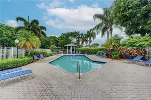 8171 Hampton Wood Dr, Boca Raton, FL 33433 - Photo 40