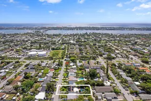 702 W Bloxham St, Lantana, FL 33462 - Photo 28
