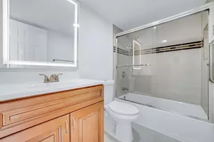 9240 Fontainebleau Blvd, Miami, FL 33172 - Photo 28