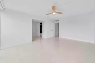 9240 Fontainebleau Blvd, Miami, FL 33172 - Photo 26