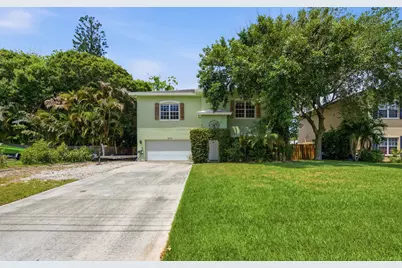 2750 SW Cornell Avenue, Palm City, FL 34990 - Photo 1