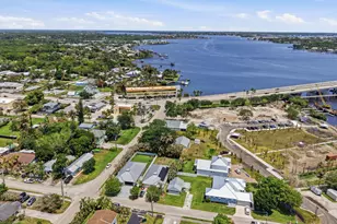 2750 SW Cornell Ave, Palm City, FL 34990 - Photo 40