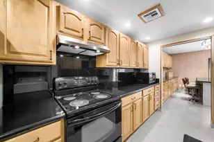 3909 Parkside Ln, Hollywood, FL 33021 - Photo 24
