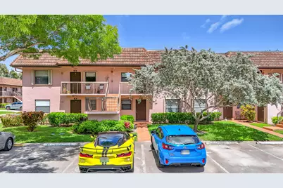 1065 NW 106th Terrace #102, Pembroke Pines, FL 33026 - Photo 2