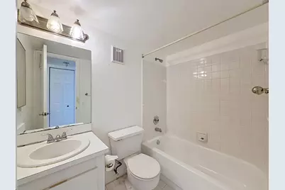 1065 NW 106th Terrace #102, Pembroke Pines, FL 33026 - Photo 26