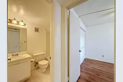 1065 NW 106th Terrace #102, Pembroke Pines, FL 33026 - Photo 32