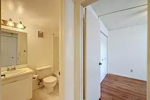 1065 NW 106th Terrace, Pembroke Pines, FL 33026 - Photo 32