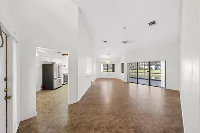 9415 Chelsea Drive N, Plantation, FL 33324 - Photo 2