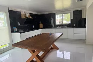 1561 NE 14th St, Homestead, FL 33033 - Photo 8