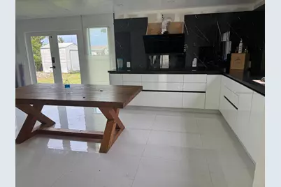 1561 NE 14th Street, Homestead, FL 33033 - Photo 12