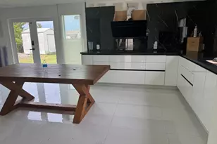 1561 NE 14th St, Homestead, FL 33033 - Photo 12