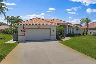 5828 Pine Ridge Cir, Vero Beach, FL 32967 - Photo 1