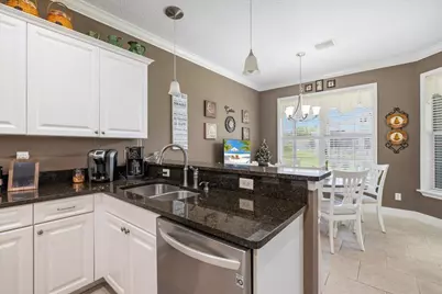 5828 Pine Ridge Circle, Vero Beach, FL 32967 - Photo 14