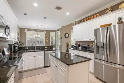 5828 Pine Ridge Circle, Vero Beach, FL 32967 - Photo 4
