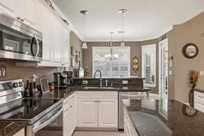 5828 Pine Ridge Circle, Vero Beach, FL 32967 - Photo 12
