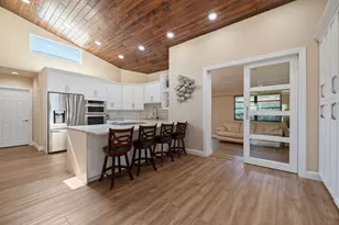 245 Avalon Ave, Lauderdale by the Sea, FL 33308 - Photo 12