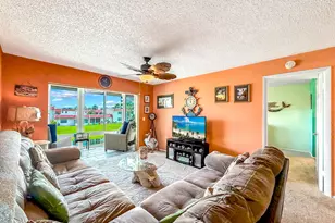 217 Lake Dora Dr, West Palm Beach, FL 33411 - Photo 6