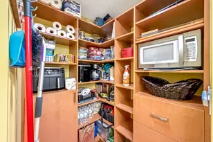 217 Lake Dora Dr, West Palm Beach, FL 33411 - Photo 14