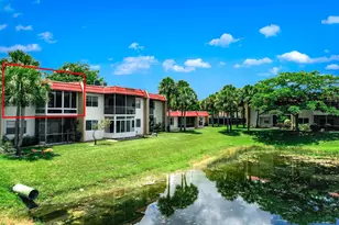 217 Lake Dora Dr, West Palm Beach, FL 33411 - Photo 4