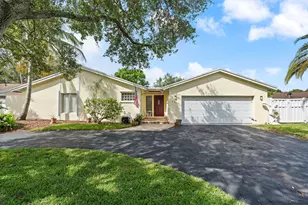 4010 W Sailboat Dr, Cooper City, FL 33026 - Photo 2