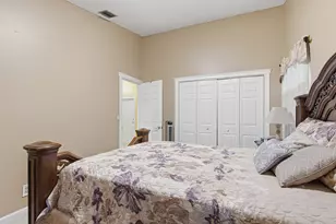 7040 Golf Pointe Cir, Tamarac, FL 33321 - Photo 20
