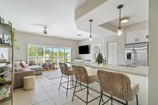 1931 NE 2nd St, Deerfield Beach, FL 33441 - Photo 2