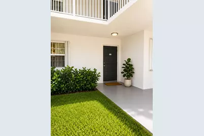 4200 Oaks Terrace #104, Pompano Beach, FL 33069 - Photo 2