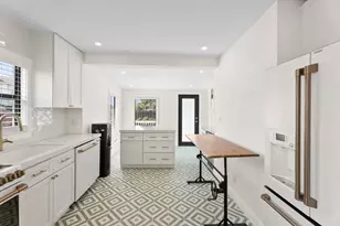 517 55th St, West Palm Beach, FL 33407 - Photo 2