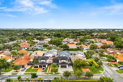 15015 NW 88th Court, Miami Lakes, FL 33018 - Photo 36