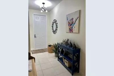 2823 S Evergreen Circle, Boynton Beach, FL 33426 - Photo 2
