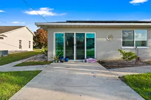 386 SE Oakridge Dr, Port Saint Lucie, FL 34984 - Photo 4
