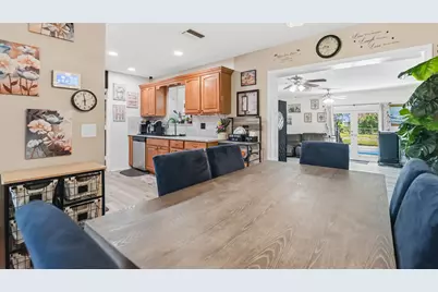 386 SE Oakridge Drive, Port Saint Lucie, FL 34984 - Photo 14