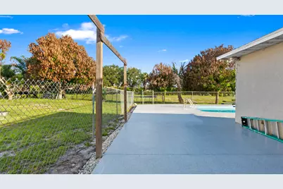 386 SE Oakridge Drive, Port Saint Lucie, FL 34984 - Photo 36