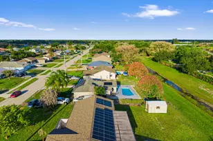 386 SE Oakridge Dr, Port Saint Lucie, FL 34984 - Photo 42