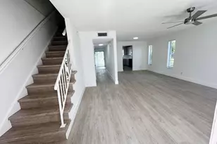 3920 Woodside Dr, Coral Springs, FL 33065 - Photo 2