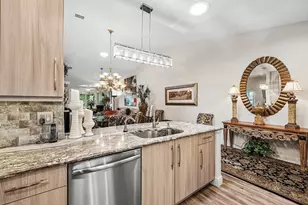 10644 Royal Caribbean Cir, Boynton Beach, FL 33437 - Photo 8