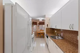 13000 SW 15th Ct, Pembroke Pines, FL 33027 - Photo 14