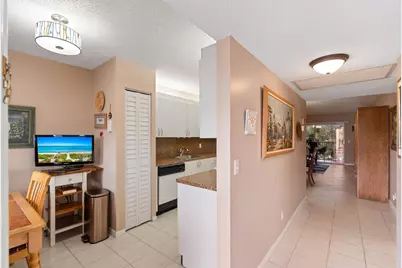 13000 SW 15th Court #311u, Pembroke Pines, FL 33027 - Photo 8