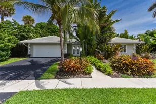 880 Hickory Terrace, Boca Raton, FL 33486 - Photo 2