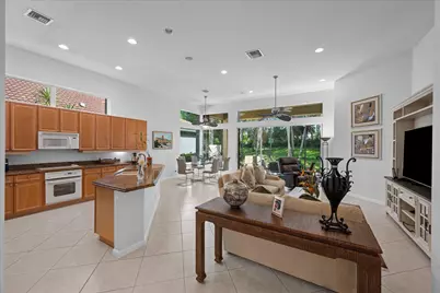 10689 Northgreen Drive, Lake Worth, FL 33449 - Photo 6