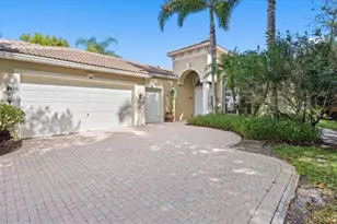 10689 Northgreen Dr, Lake Worth, FL 33449 - Photo 2