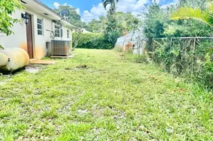 861 NW 72nd Ave, Plantation, FL 33317 - Photo 22