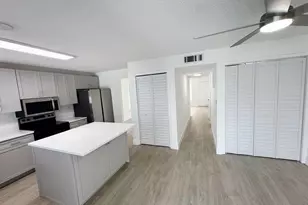 3920 Woodside Dr, Coral Springs, FL 33065 - Photo 6