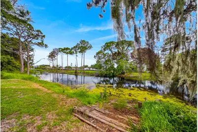 662 SE Essex Drive, Port Saint Lucie, FL 34984 - Photo 36