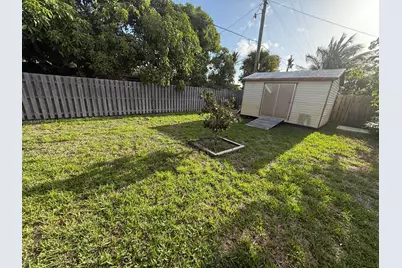 817 Elm Road, West Palm Beach, FL 33409 - Photo 14