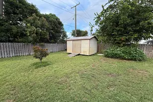 817 Elm Rd, West Palm Beach, FL 33409 - Photo 4