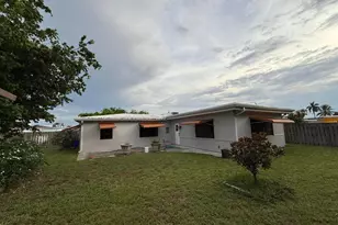 817 Elm Rd, West Palm Beach, FL 33409 - Photo 2
