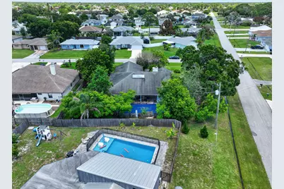 674 SE Starfish Avenue, Port Saint Lucie, FL 34983 - Photo 14