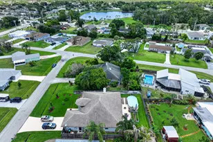674 SE Starfish Ave, Port Saint Lucie, FL 34983 - Photo 12